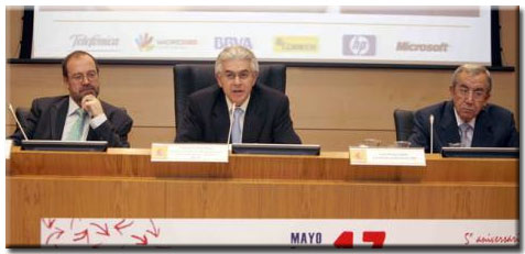 Francisco Ros clausura la presentación del Dia de Internet